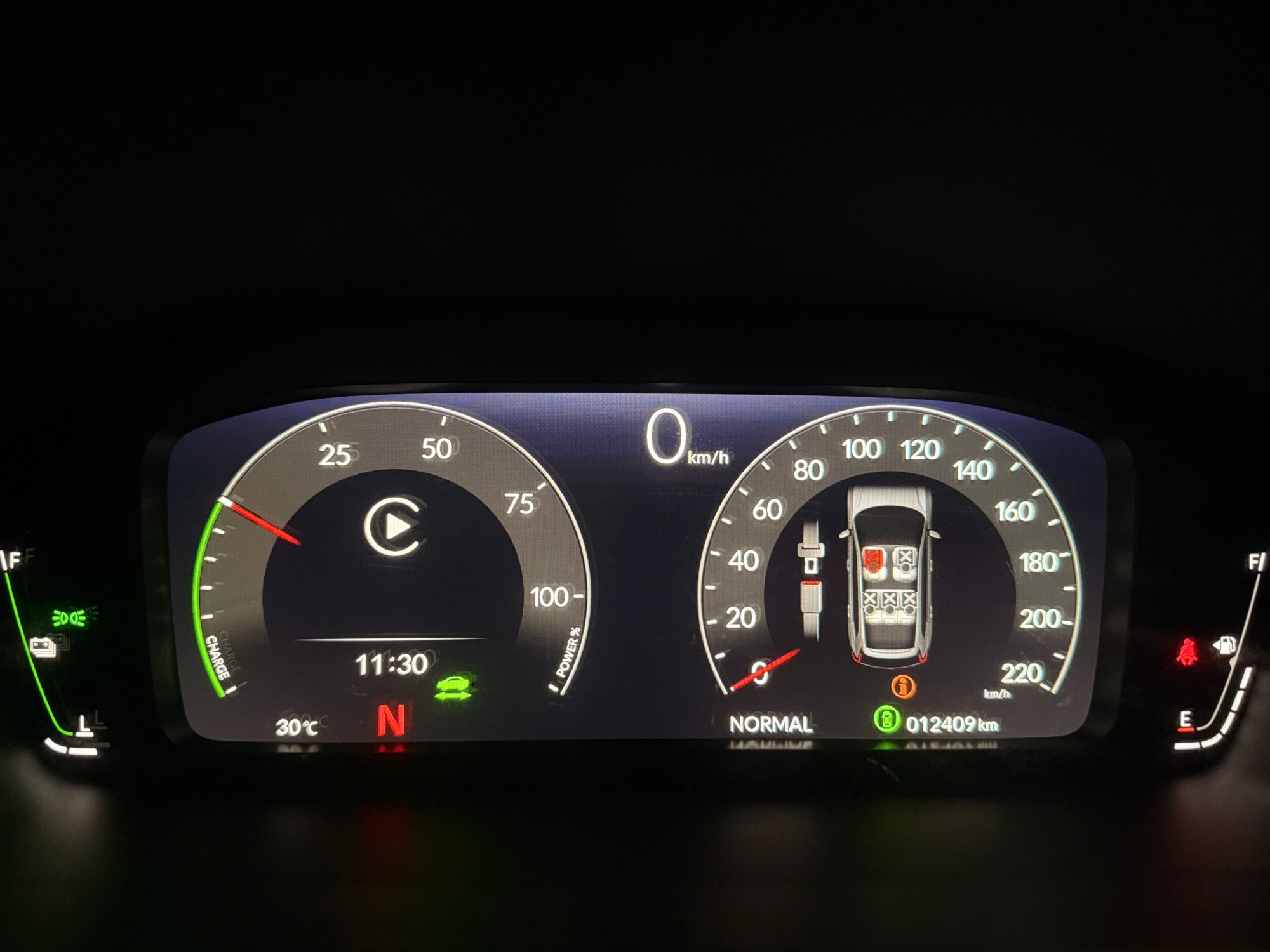 Honda CRV Hybird lướt màu đỏ